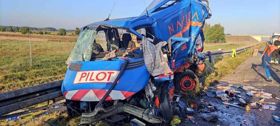 Tragiczny wypadek na A2: Policja wstępnie mówi o przebiegu śmiertelnego wypadku na autostradzie [Foto]