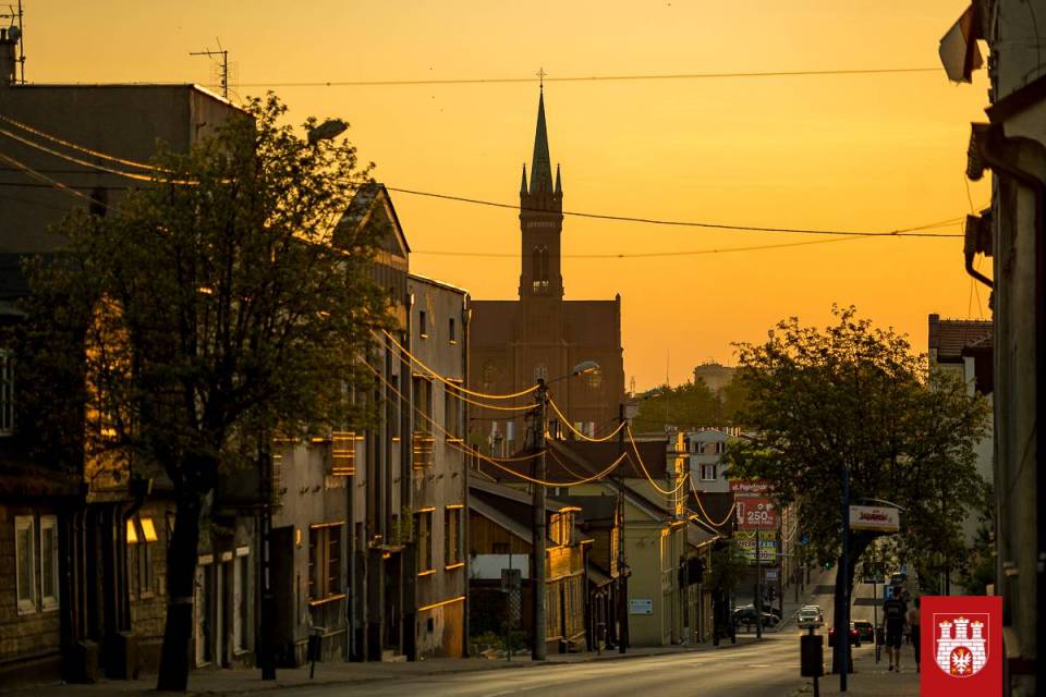 Fetor w mieście, frustracja wśród mieszkańców. Władze Zgierza szukają źródła smrodu u zwołują nadzwyczajną sesję